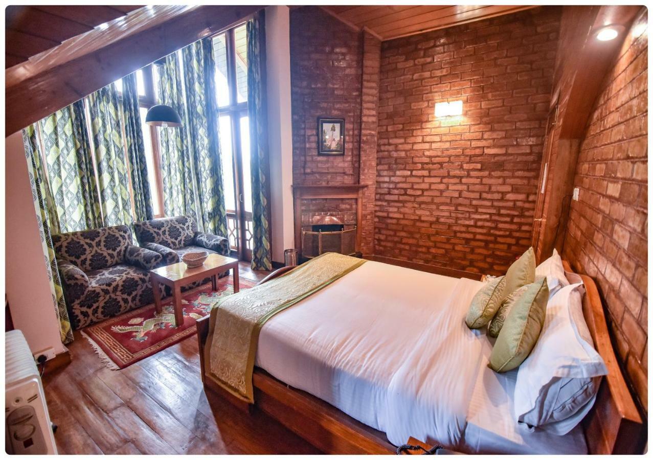 Cedar Inn Darjeeling  Eksteriør billede